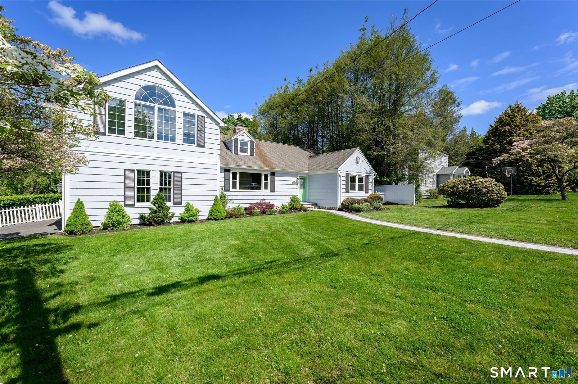 43 Green Knolls, Fairfield, CT 06824 Main Photo