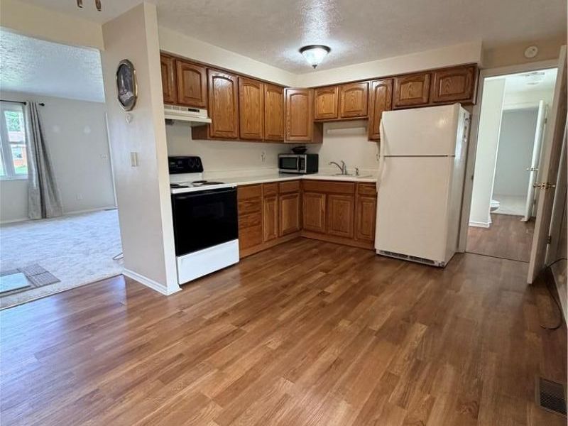 7709 Stockholm Drive, Huber Heights, OH 45424 Photo 5