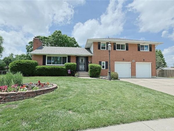 772 Lovetta Drive, Kettering, OH 45429