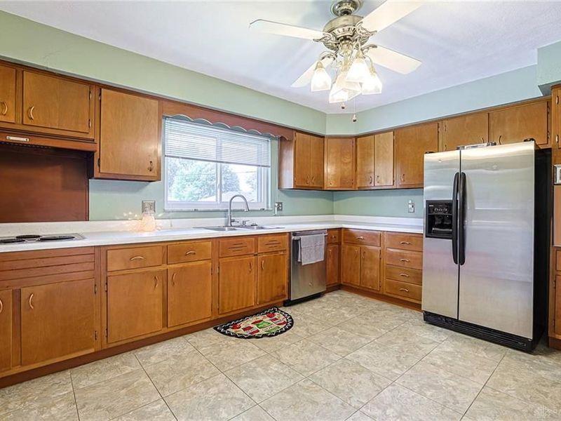 772 Lovetta Drive, Kettering, OH 45429 Photo 13