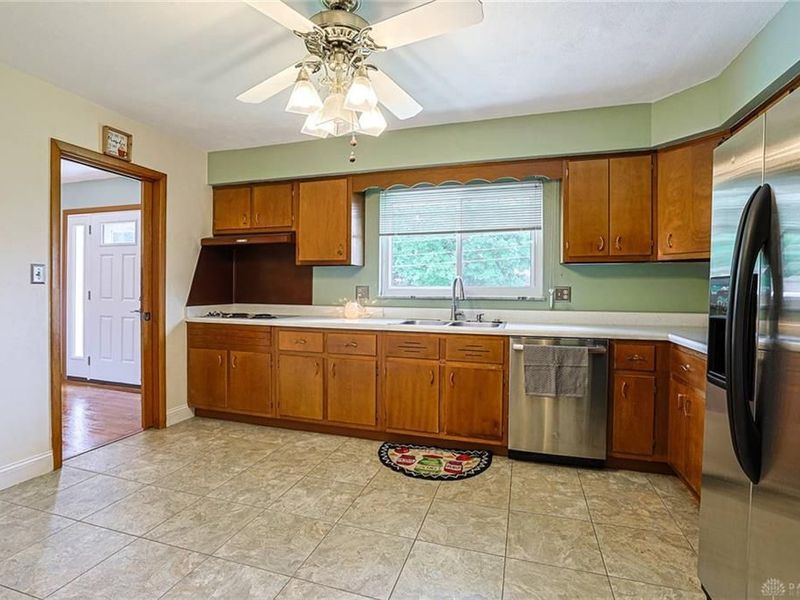 772 Lovetta Drive, Kettering, OH 45429 Photo 14