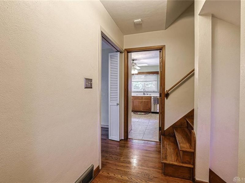 772 Lovetta Drive, Kettering, OH 45429 Photo 4