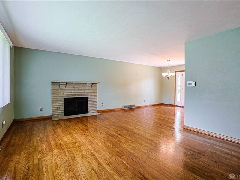 772 Lovetta Drive, Kettering, OH 45429 Photo 6
