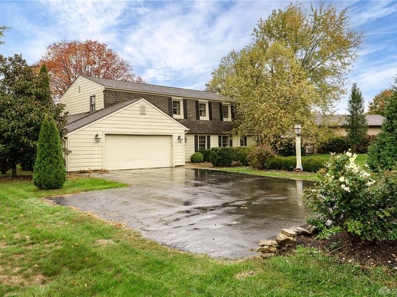 811 W Spring Valley Pike, Dayton, OH 45458 Photo 2