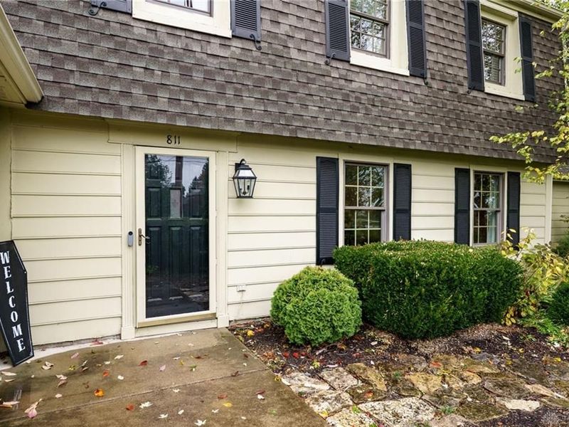 811 W Spring Valley Pike, Dayton, OH 45458 Photo 4