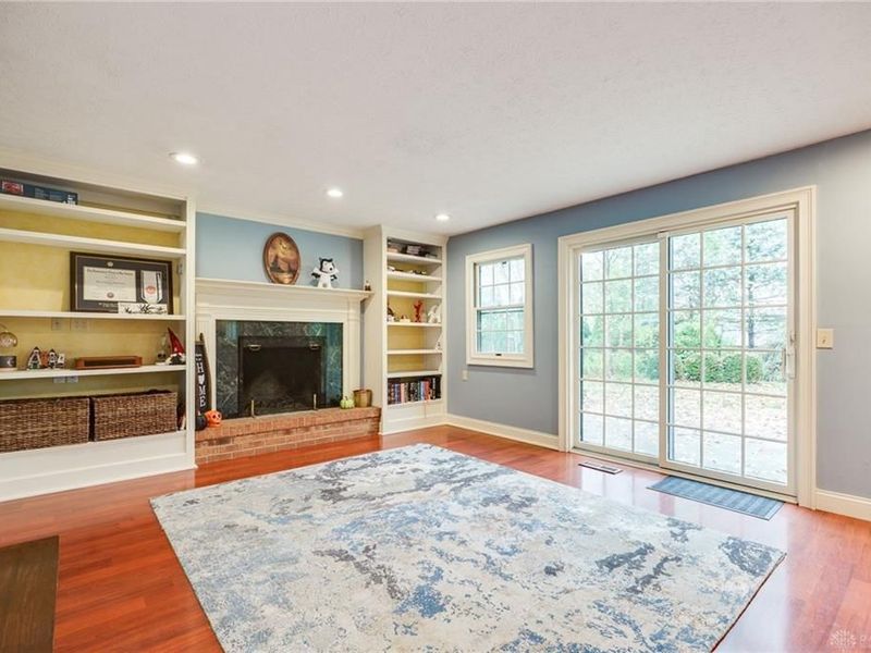 811 W Spring Valley Pike, Dayton, OH 45458 Photo 5