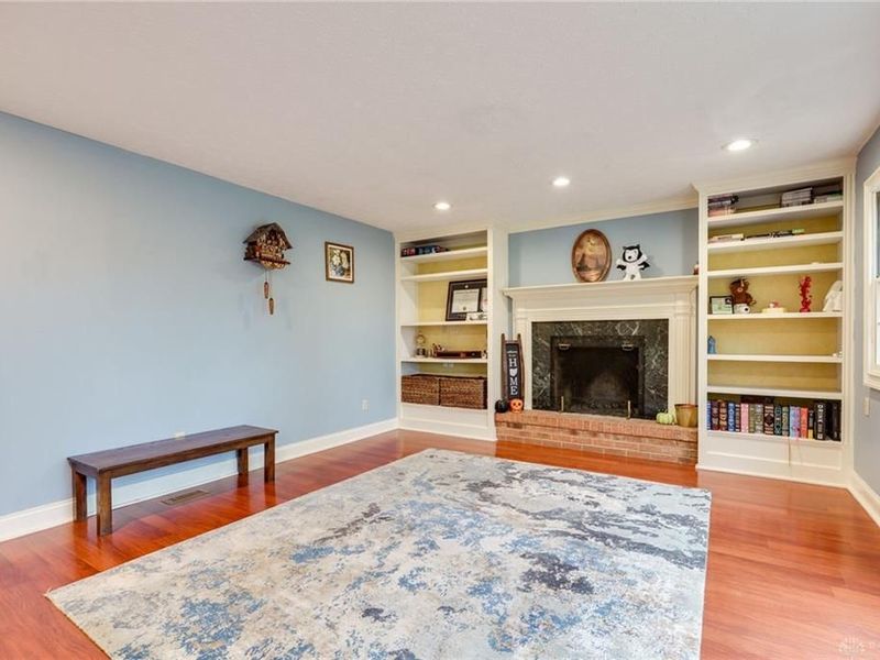811 W Spring Valley Pike, Dayton, OH 45458 Photo 6