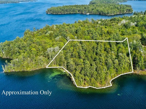 52 Little Road, Meredith, NH 03253