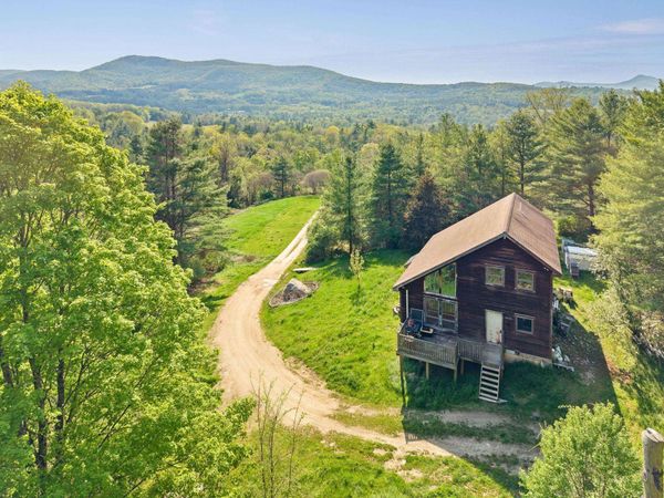 920 Quarterline Road, Clarendon, VT 05759