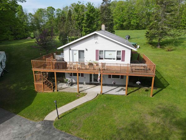 87 Stage Road, Brookfield, VT 05036