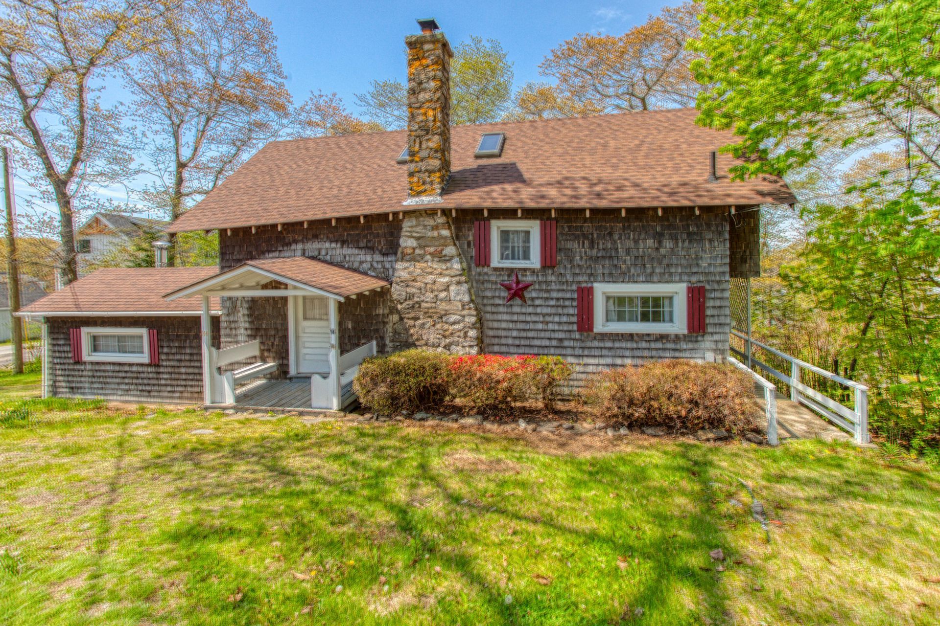 14 Summit Road, Boothbay Harbor, ME 04538 Main Photo