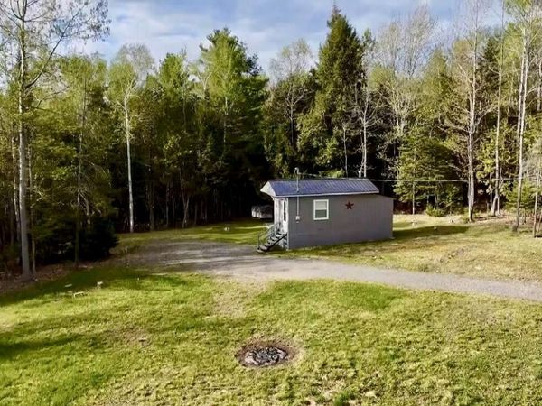 98 Willimantic Road, Monson, ME 04464