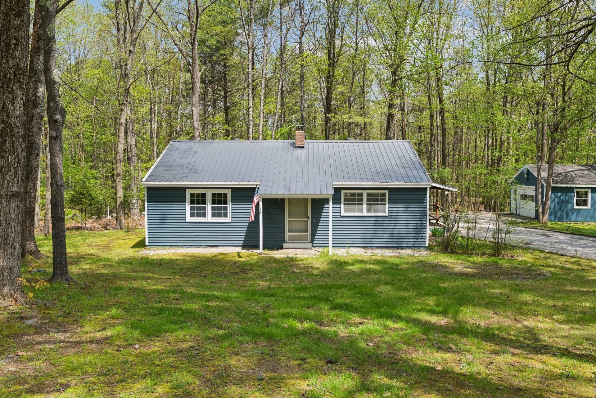 253 Yarmouth Road, Gray, ME 04039 Main Photo