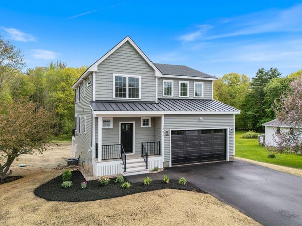 1092 State Road , Eliot, ME 03903