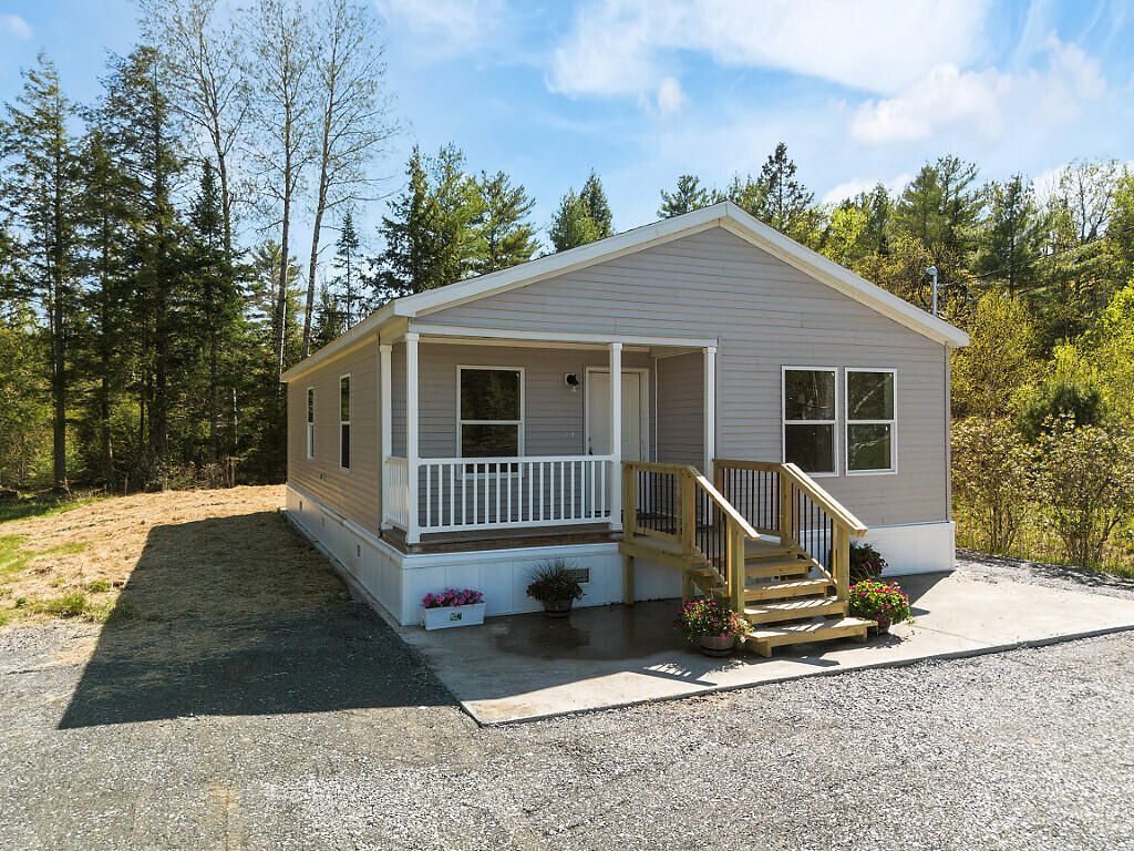 11 Cookson Road, Burnham, ME 04922 Main Photo