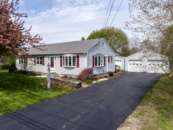 800 North Road, North Yarmouth, ME 04097