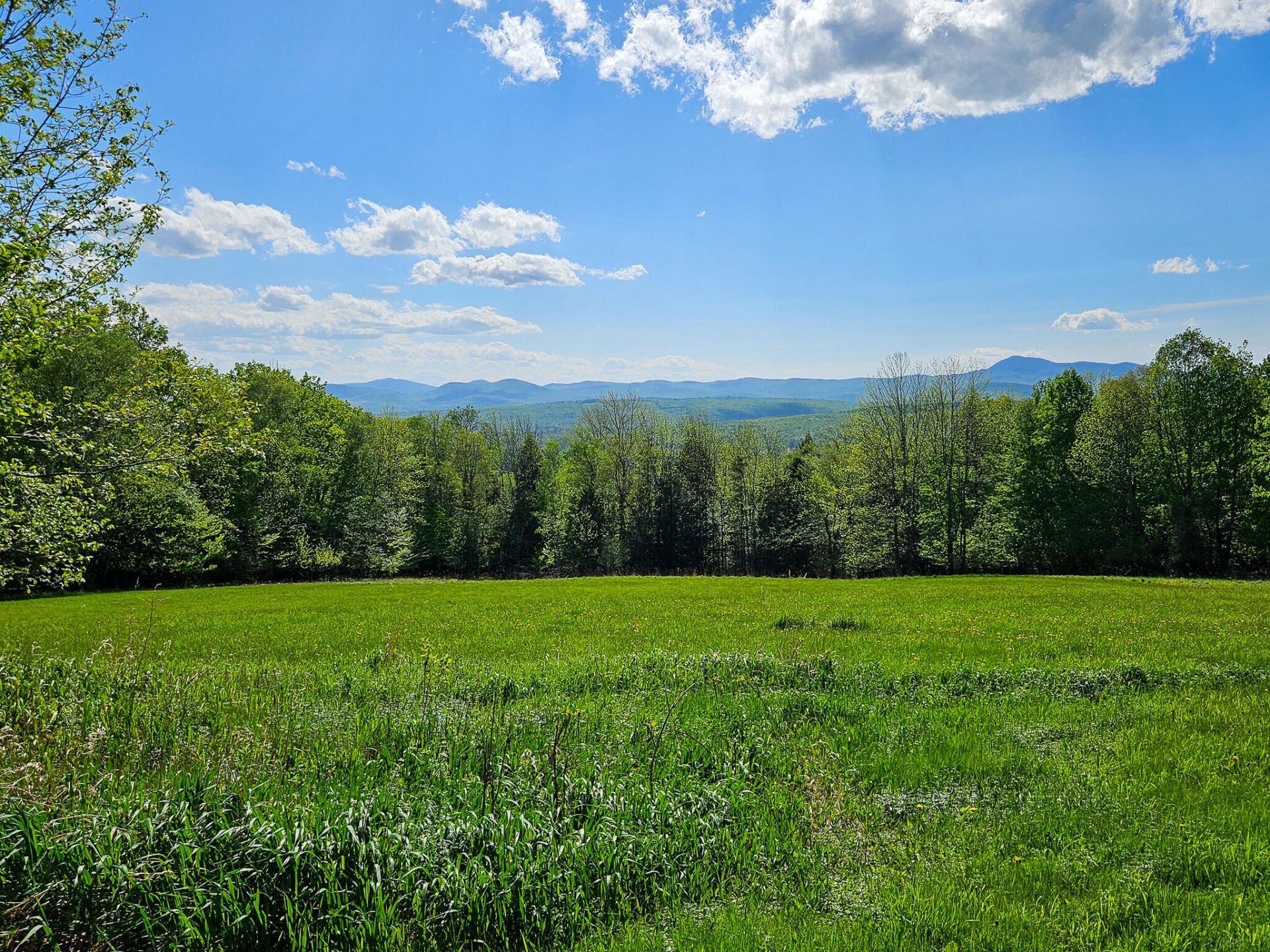 R17/30a Mosher Hill Road, Farmington, ME 04938 Main Photo
