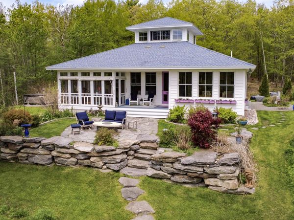 9 Fallen Oak Drive, Alfred, ME 04002