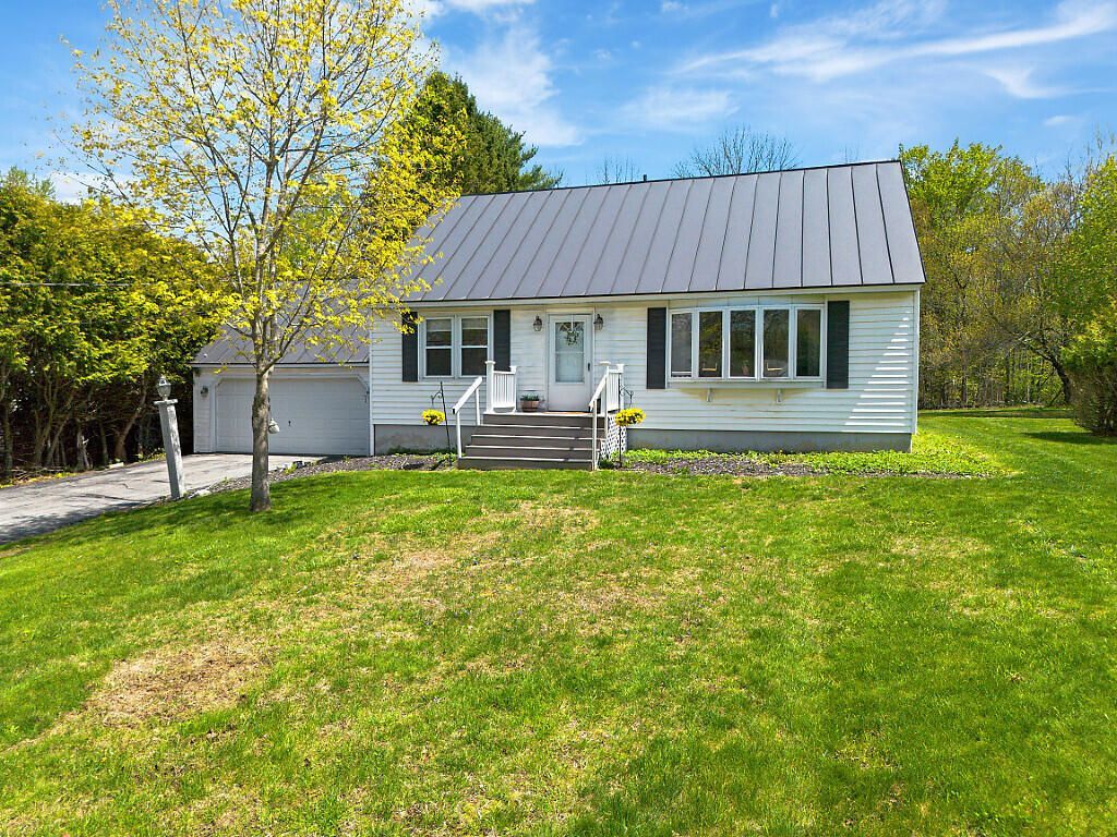 158 Bassett Road, Winslow, ME 04901 Main Photo