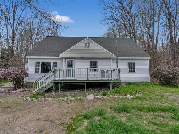 270 Hebron Road , Paris, ME 04281