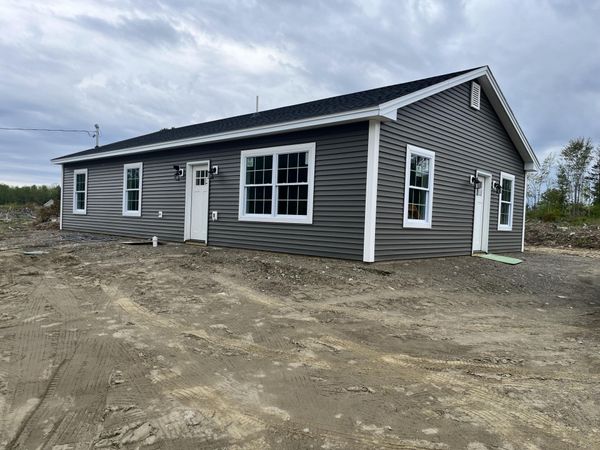 282 Merrill Road, Levant, ME 04456