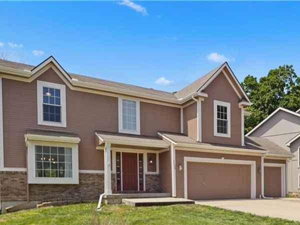 2332 S 24th Street, Leavenworth, KS 66048