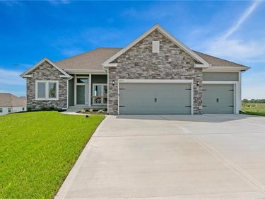 11111 N Bristol Avenue, Kansas City, MO 64156