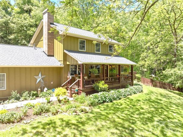 300 Kelly Springs Road , Waynesville, NC 28786