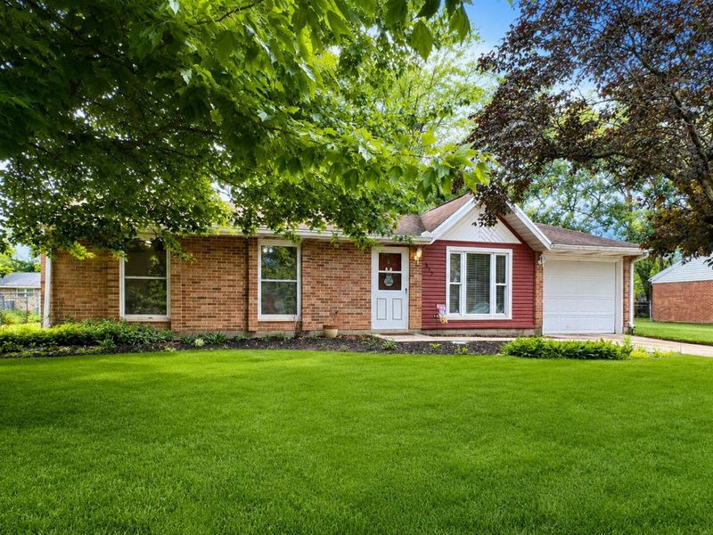 809 Canterbury Drive, Wapakoneta, OH 45895 Photo 2