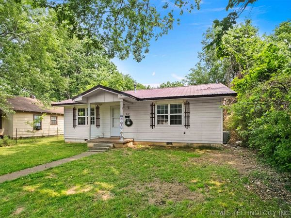 317 W Cedar , Stilwell, OK 74960