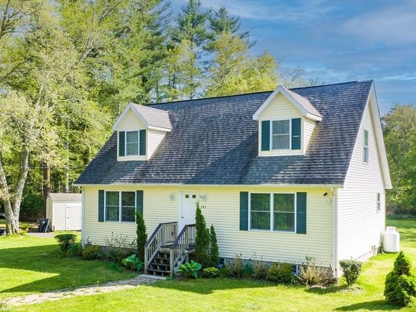285 County Rd, Marion, MA 02738