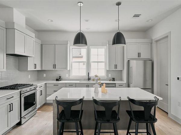 2209 Woodland Ave, Unit 803, Austin, TX 78741