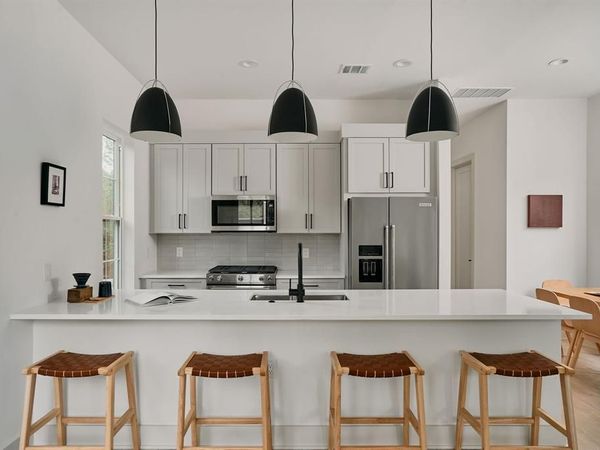 2209 woodland Ave, Unit 401, Austin, TX 78741