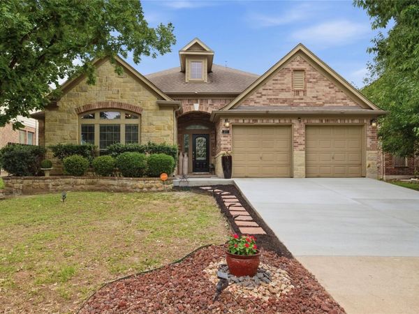 377 Verano DR, Kyle, TX 78640