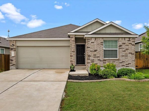 105 Guardian Angel CT, Jarrell, TX 76537