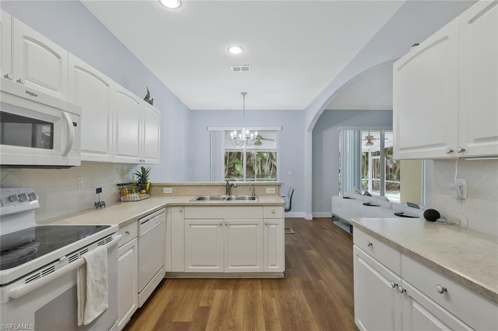 7416 Berkshire Pines Dr, Naples, FL 34104 Photo