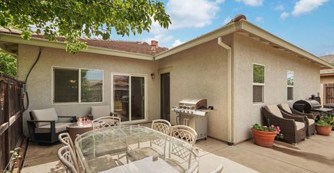 379 Fairway Dr, Ione, CA 95640 Photo