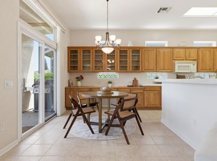 6368 Rose Garden Ln, Roseville, CA 95747 Photo