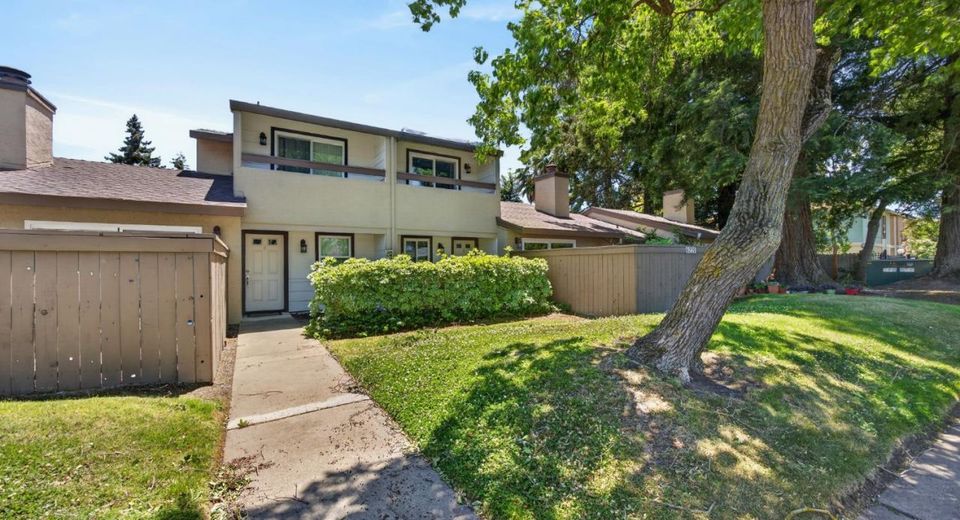 6239 Riverside Blvd #2, Unit 2, Sacramento, CA 95831 Photo