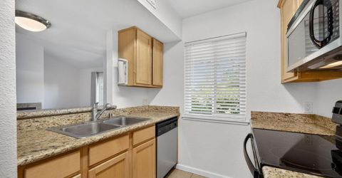 6239 Riverside Blvd #2, Unit 2, Sacramento, CA 95831 Photo