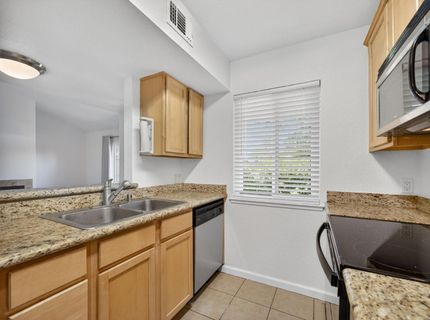 6239 Riverside Blvd #2, Unit 2, Sacramento, CA 95831 Photo