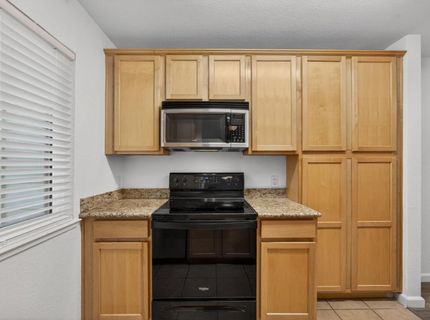 6239 Riverside Blvd #2, Unit 2, Sacramento, CA 95831 Photo
