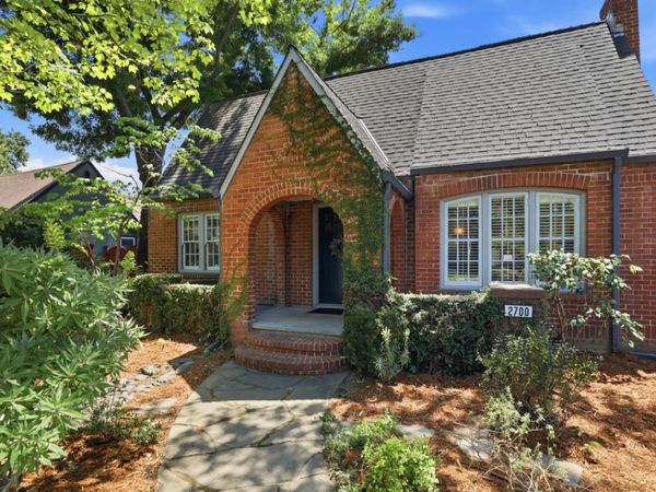 2700 Castro Way, Sacramento, CA 95818