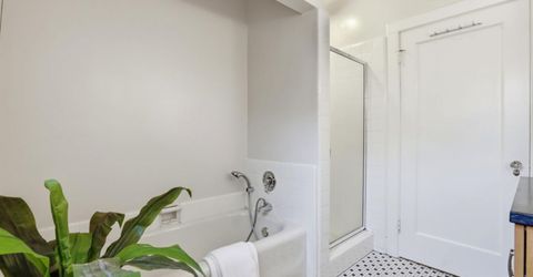 2700 Castro Way, Sacramento, CA 95818 Photo