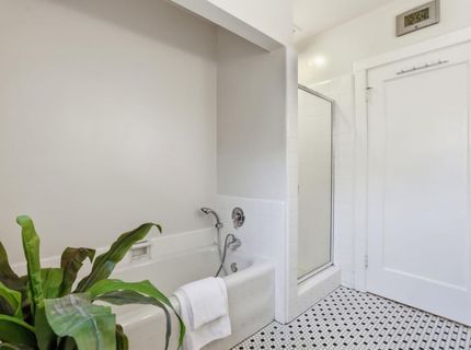 2700 Castro Way, Sacramento, CA 95818 Photo