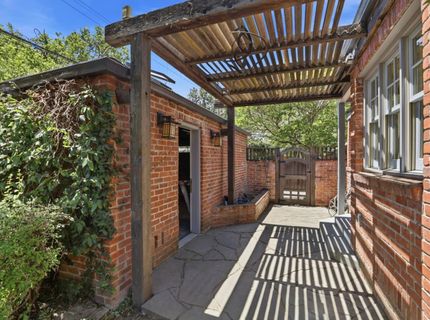 2700 Castro Way, Sacramento, CA 95818 Photo