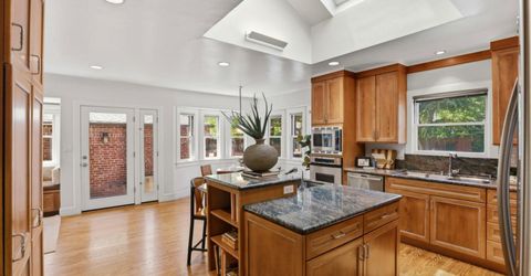 2700 Castro Way, Sacramento, CA 95818 Photo