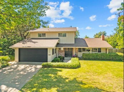 5249 Diablo Dr, Sacramento, CA 95842 Photo