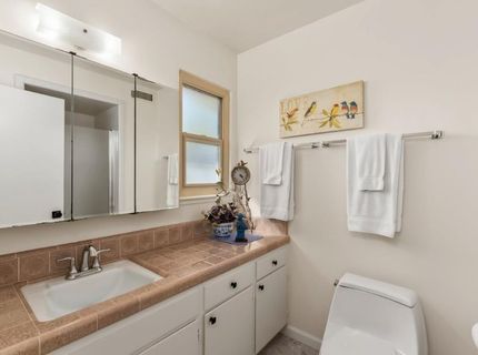 5249 Diablo Dr, Sacramento, CA 95842 Photo
