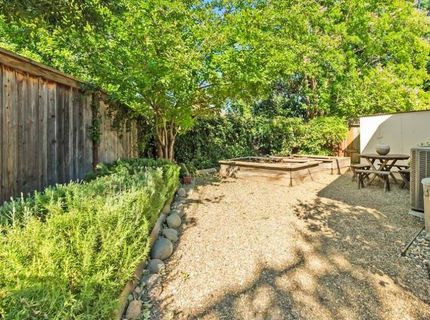5249 Diablo Dr, Sacramento, CA 95842 Photo